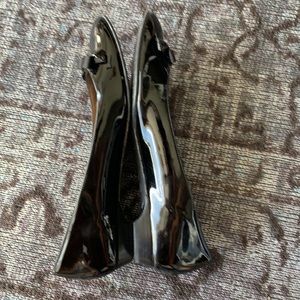 Stewart Weizmann black patent leather shoes